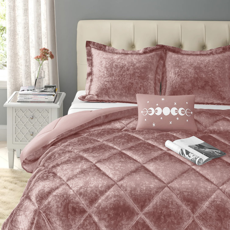 House of Hampton® Nussbaum Crushed Velvet Diamond Quilted Comforter Set